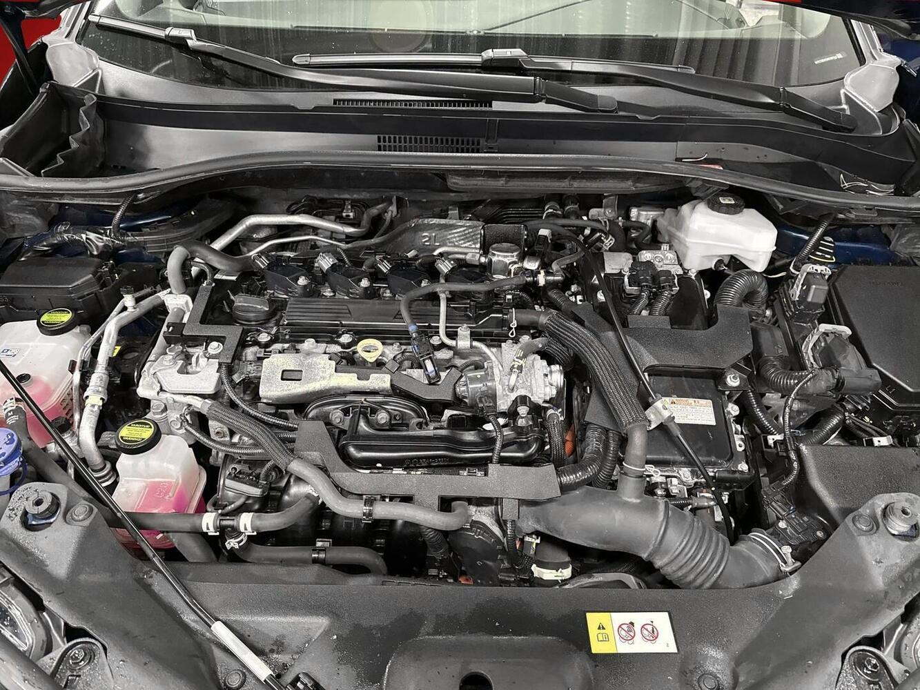 Toyota C-HR vaihtoauto