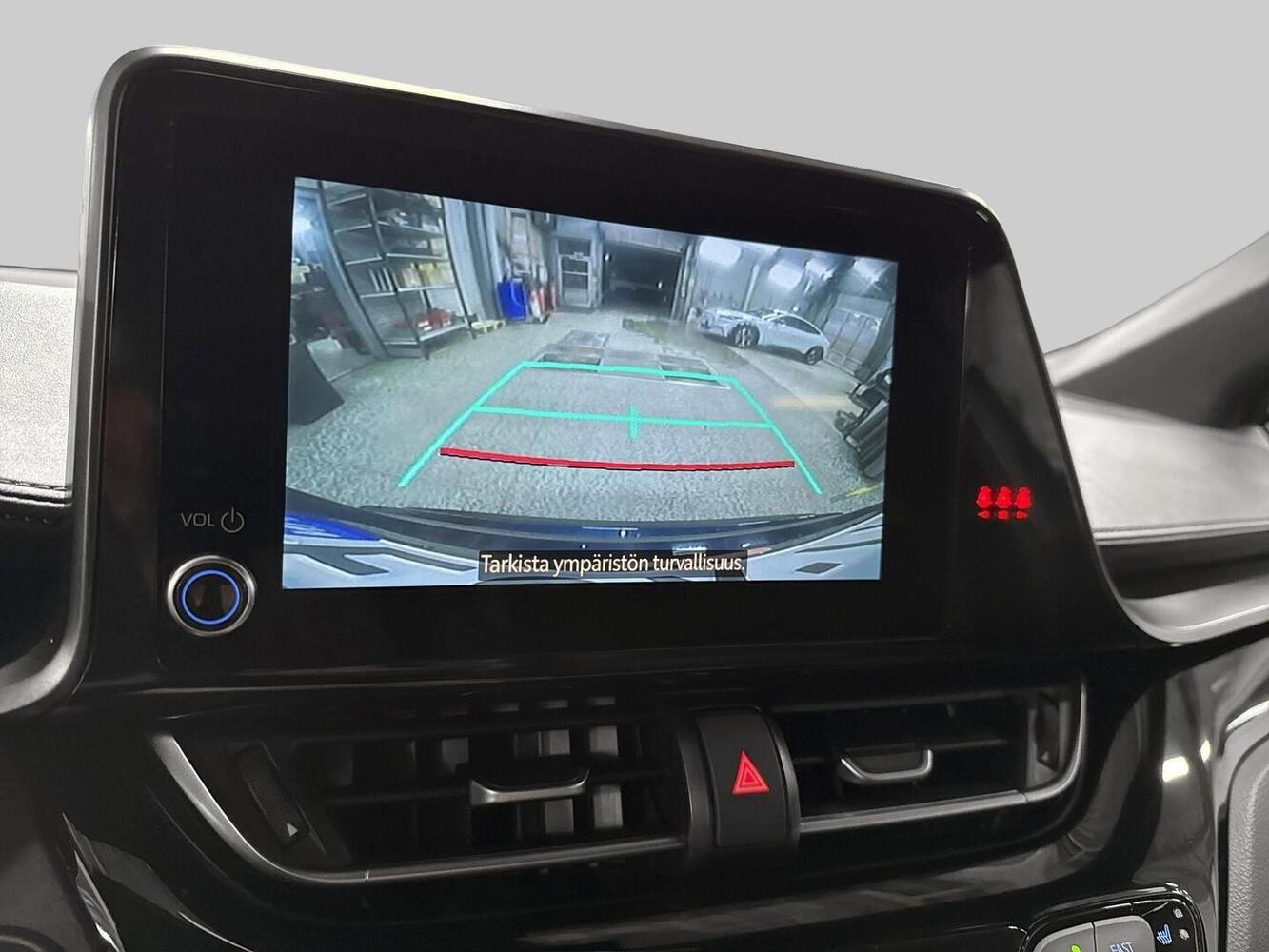 Toyota C-HR vaihtoauto