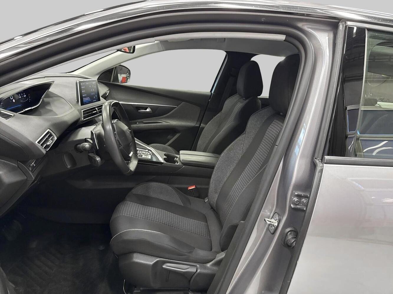 Peugeot 5008 vaihtoauto
