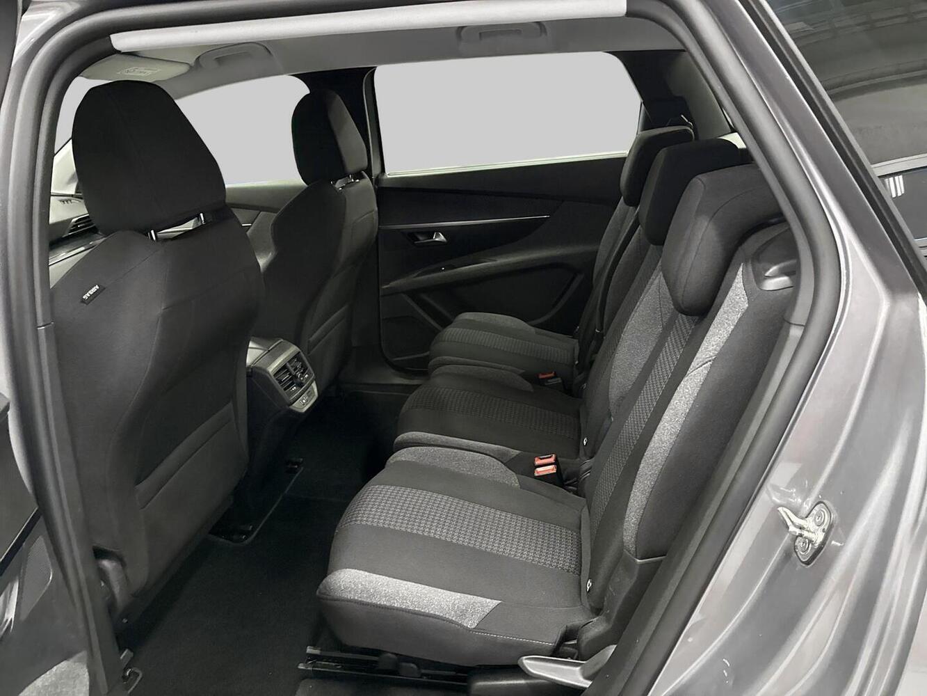 Peugeot 5008 vaihtoauto