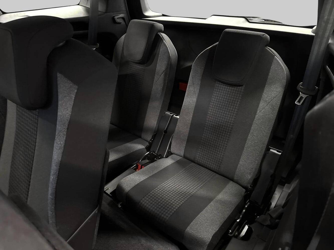Peugeot 5008 vaihtoauto