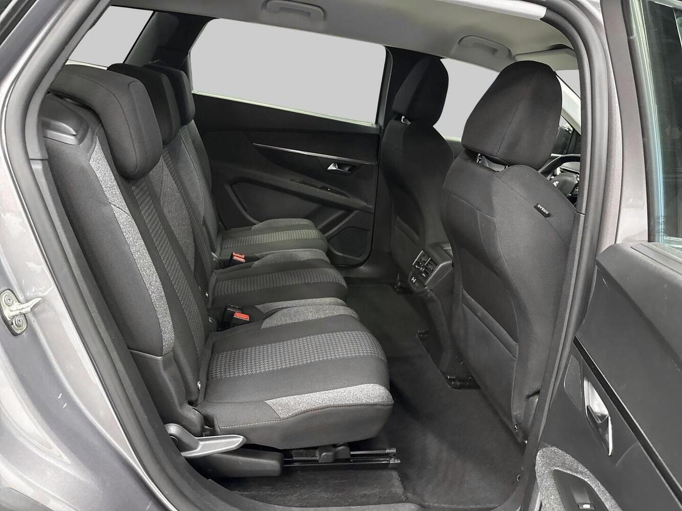 Peugeot 5008 vaihtoauto