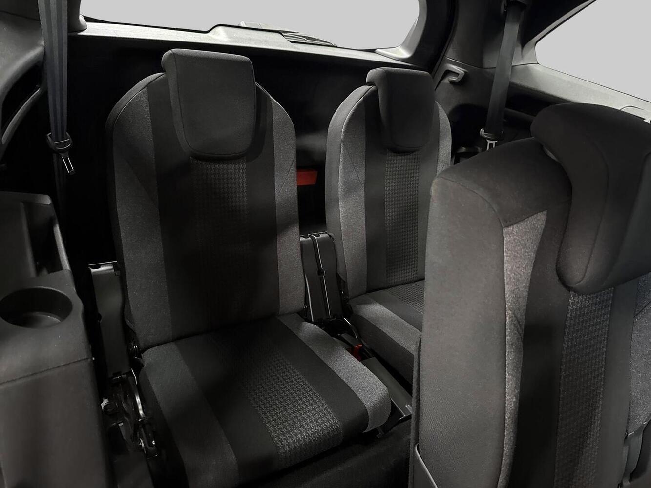 Peugeot 5008 vaihtoauto