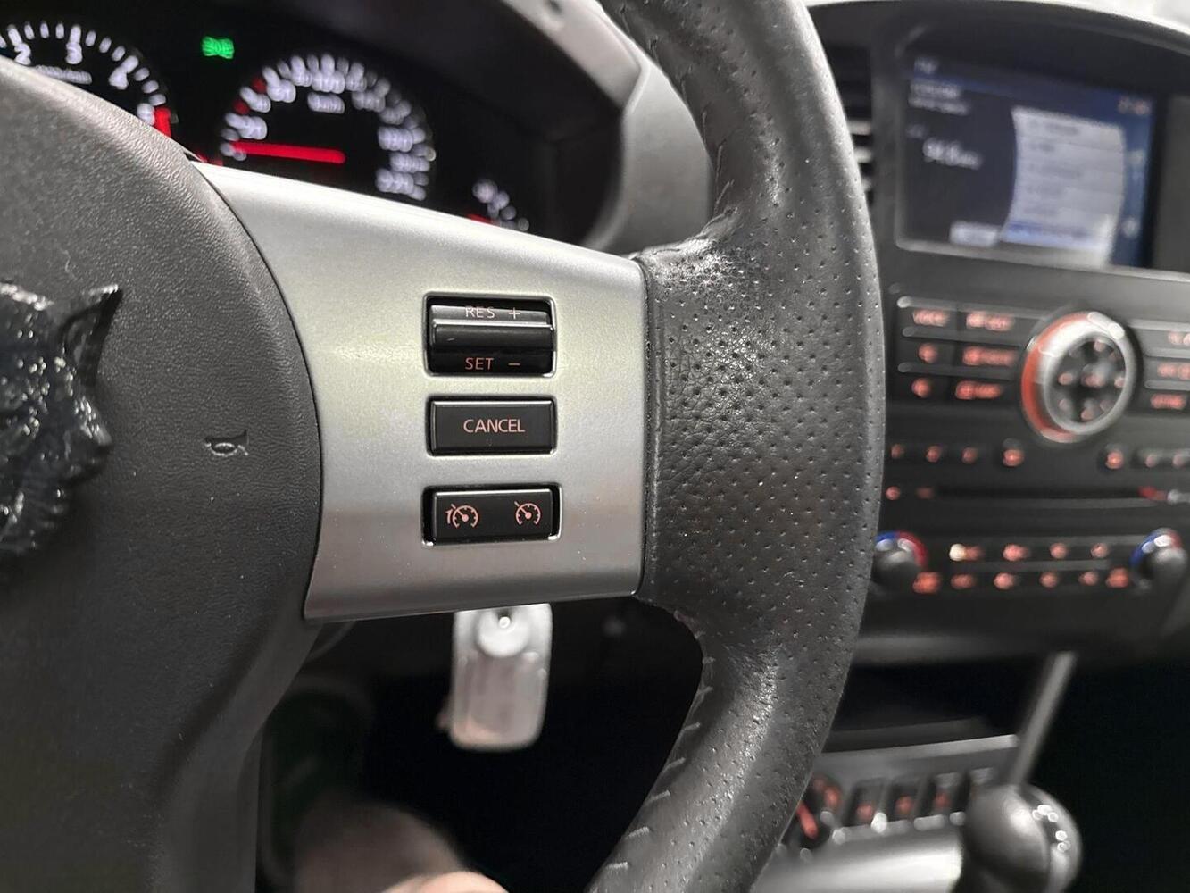 Nissan Navara vaihtoauto