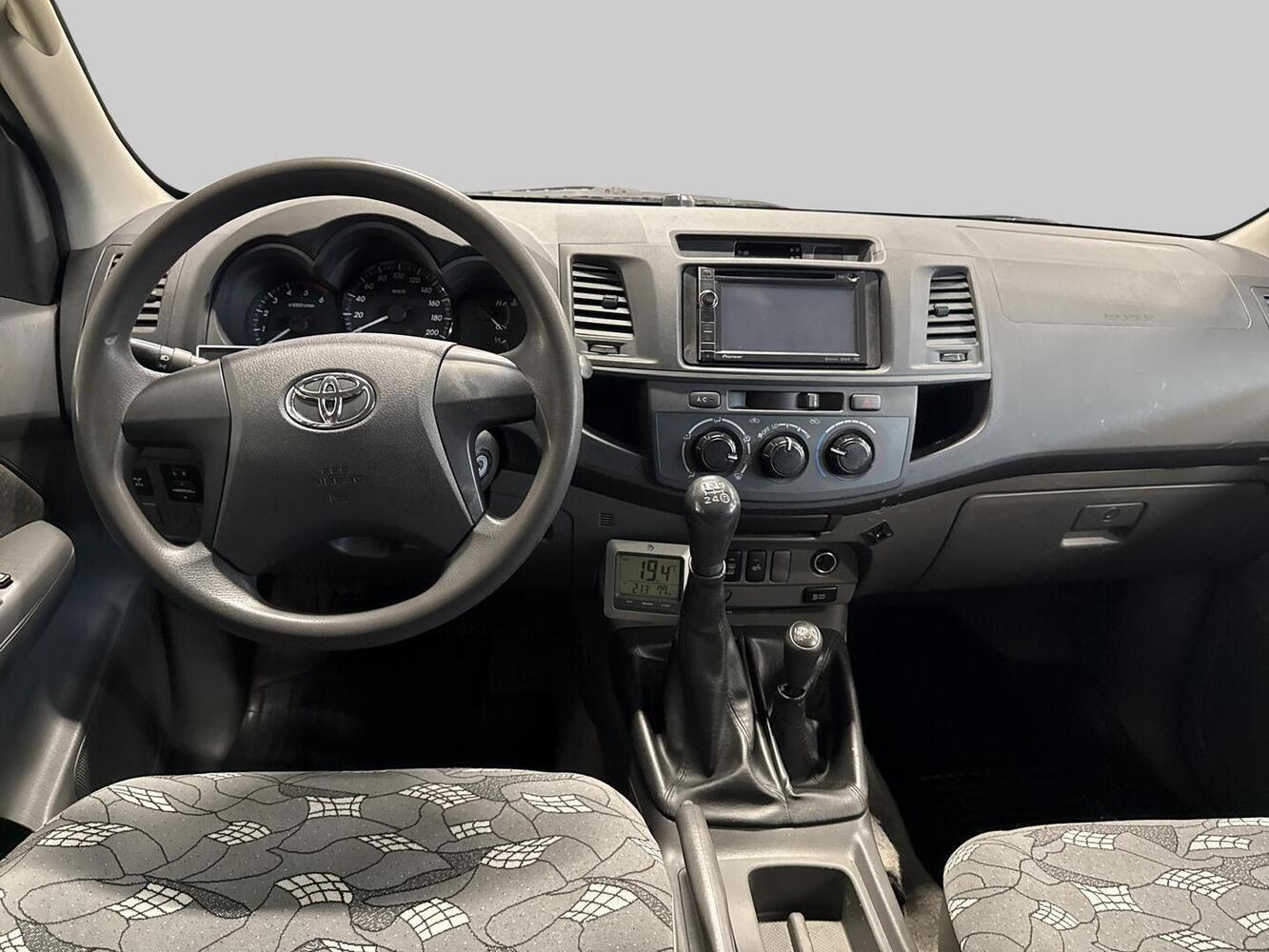 Toyota Hilux vaihtoauto