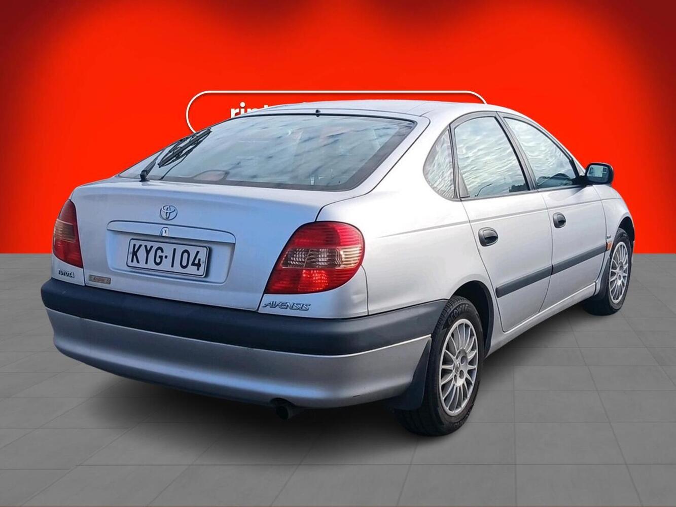Toyota Avensis vaihtoauto