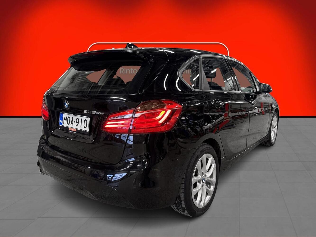 BMW 225 vaihtoauto