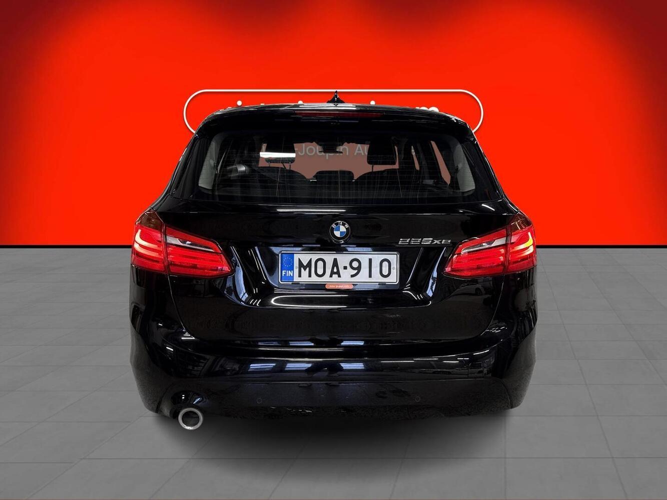 BMW 225 vaihtoauto