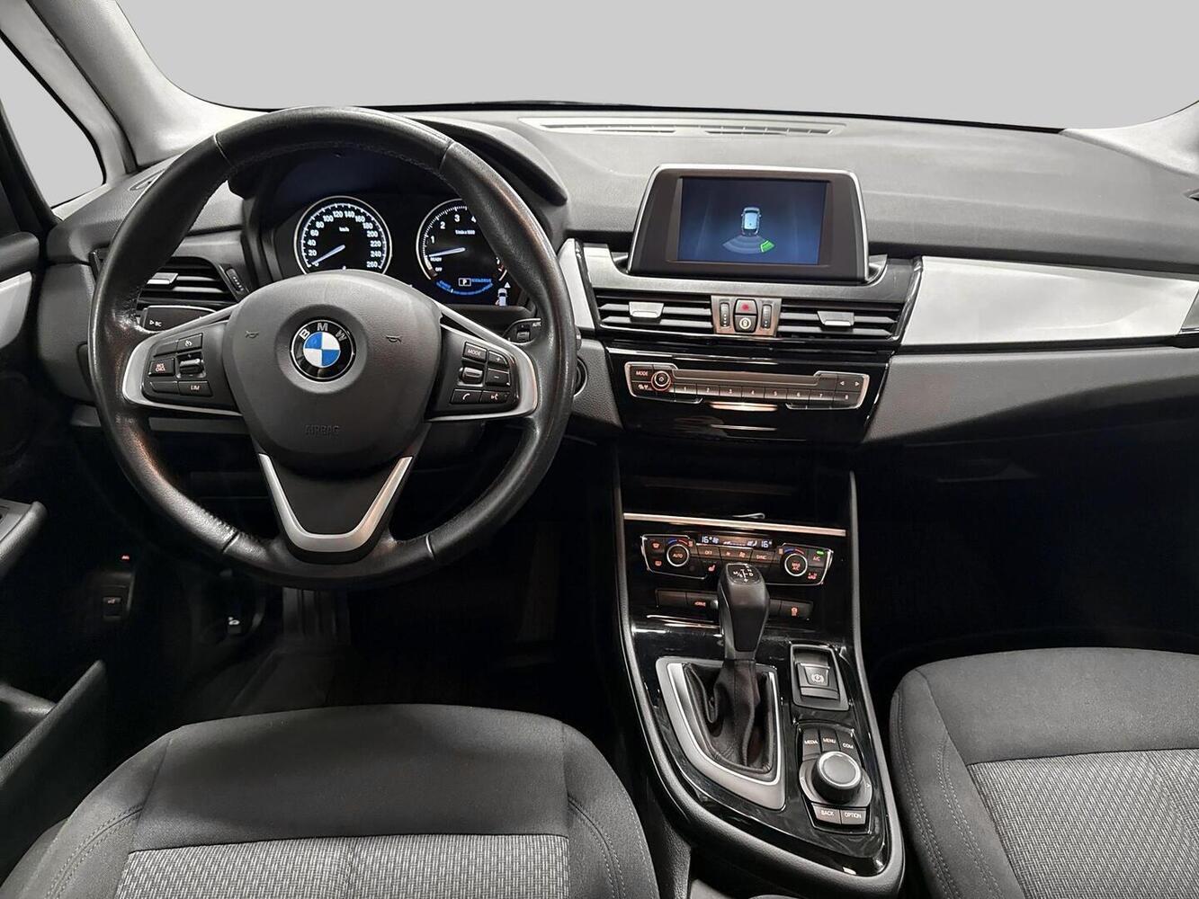 BMW 225 vaihtoauto