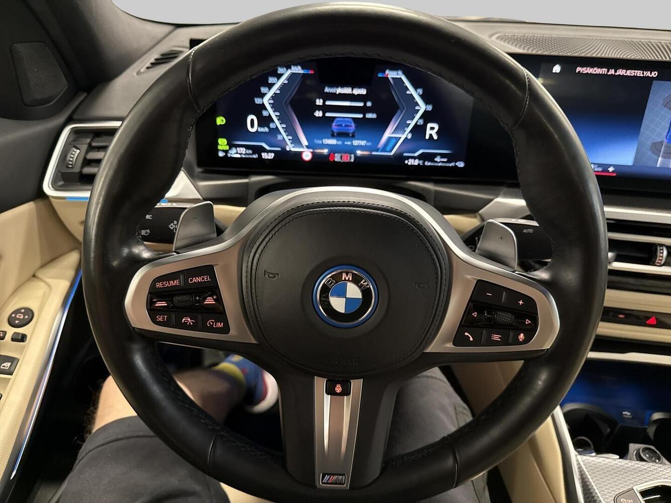 BMW 330 vaihtoauto