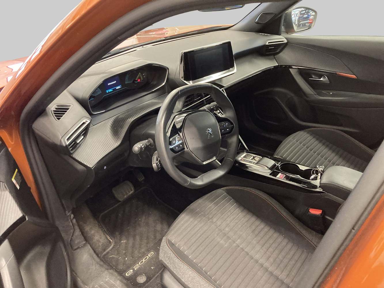 Peugeot e-2008 vaihtoauto