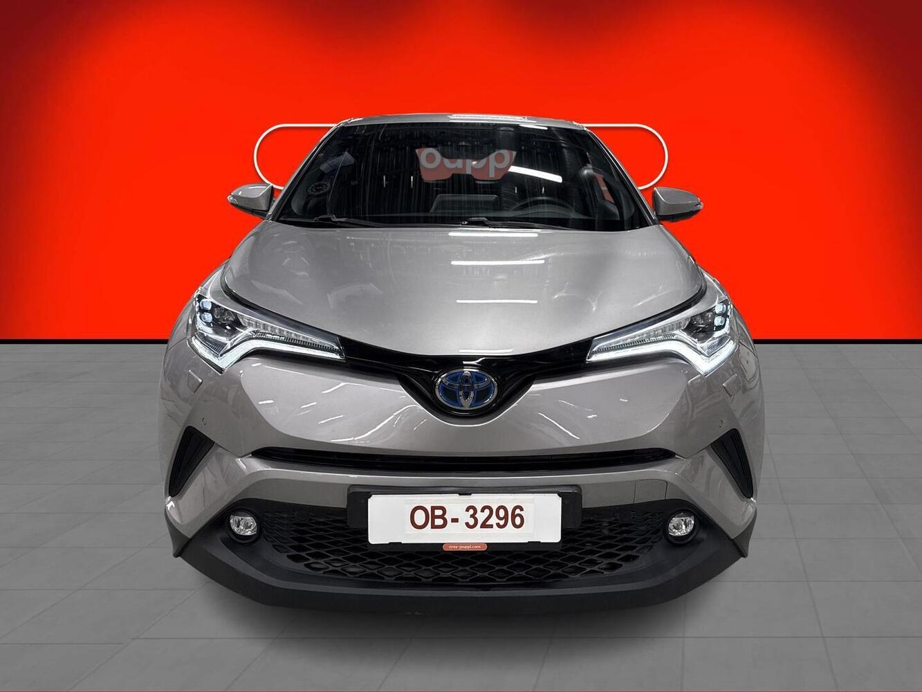 Toyota C-HR vaihtoauto