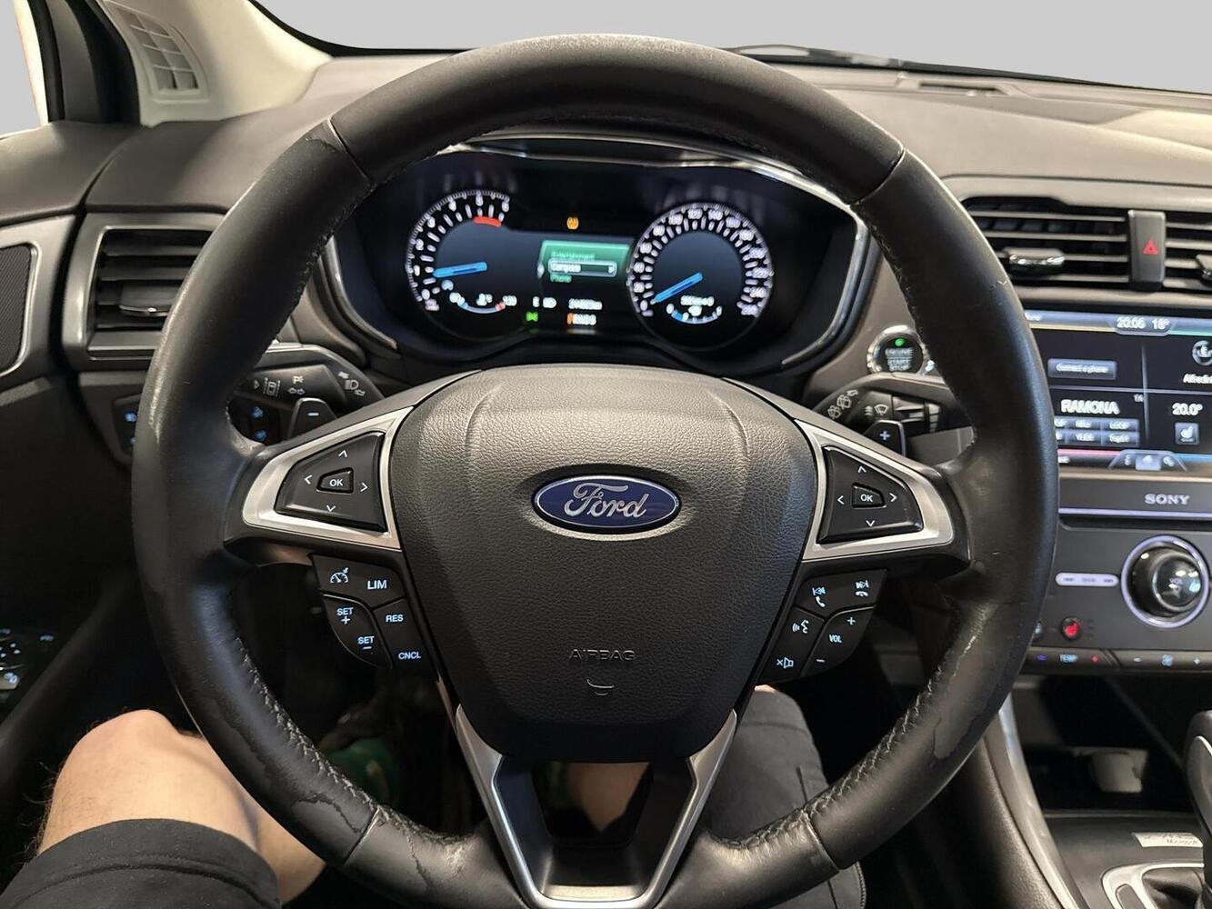 Ford Mondeo vaihtoauto
