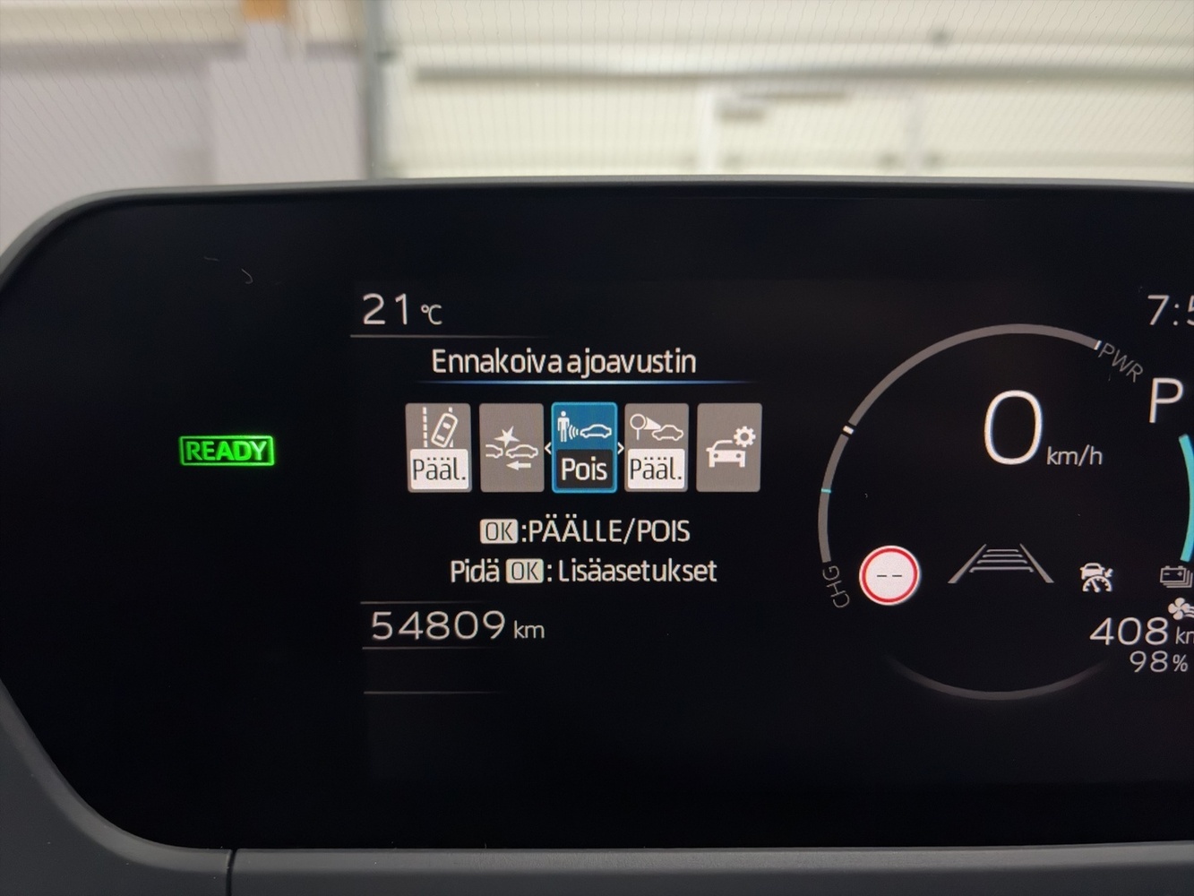 Toyota bZ4X vaihtoauto