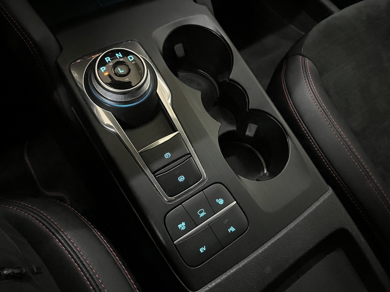 Ford Kuga vaihtoauto