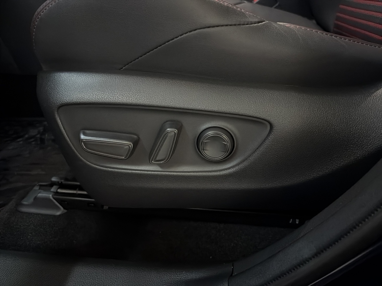 Suzuki Across vaihtoauto