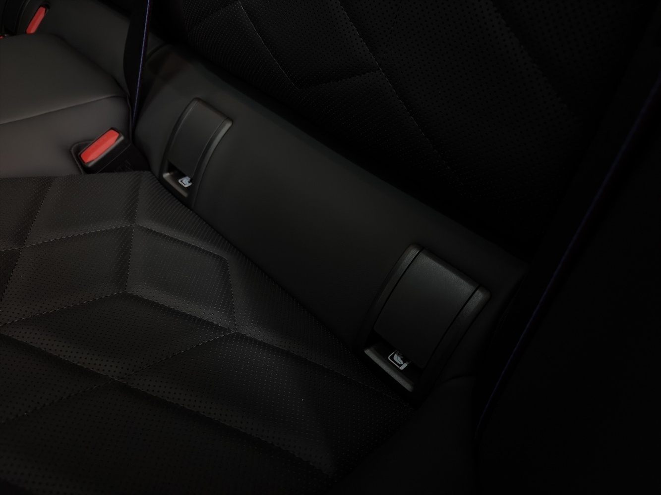 BMW i5 M60 vaihtoauto