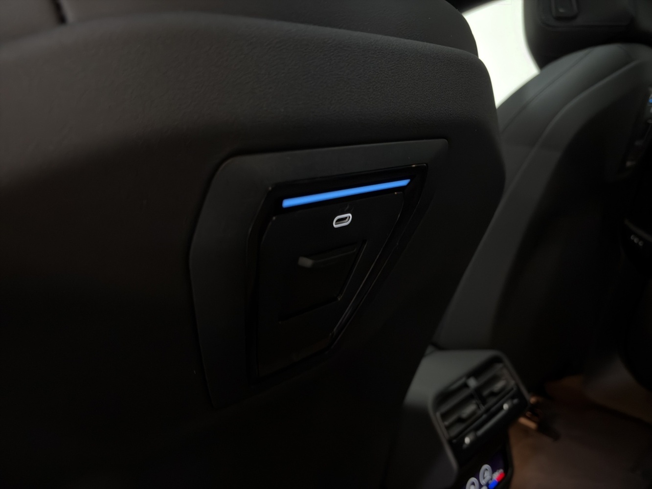 BMW i5 M60 vaihtoauto