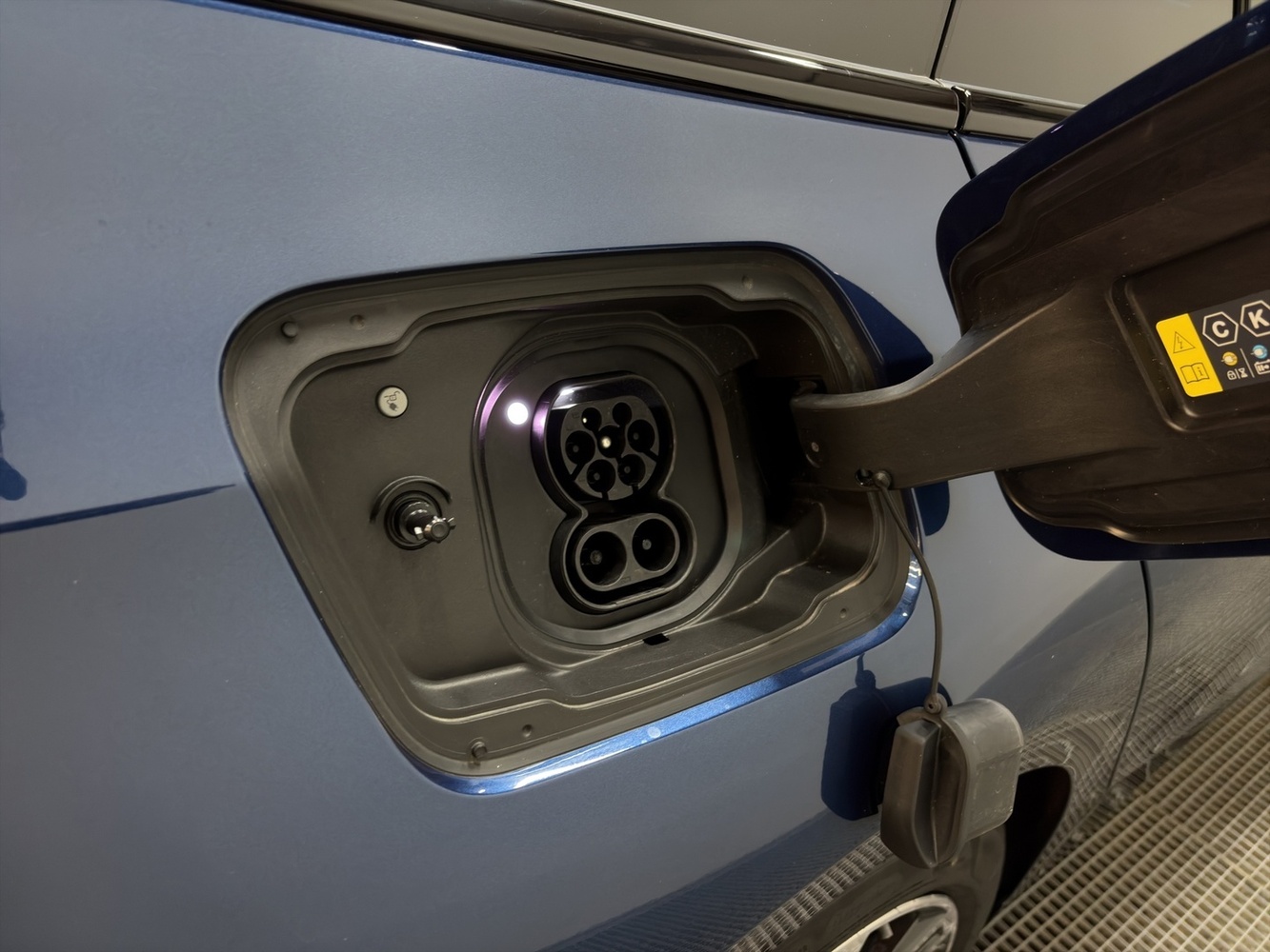 BMW i5 M60 vaihtoauto