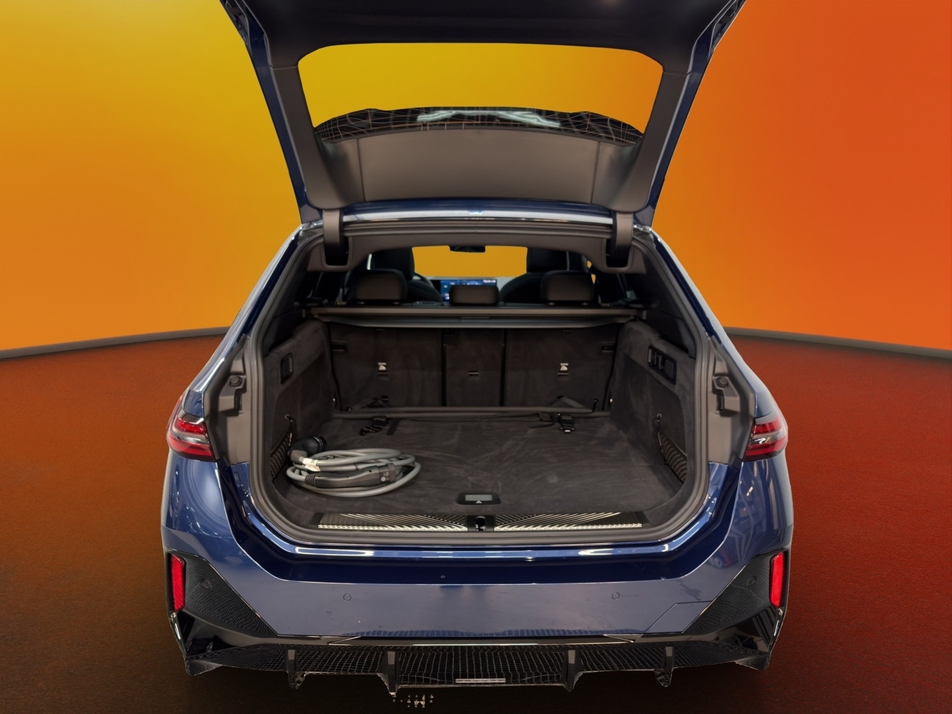 BMW i5 M60 vaihtoauto