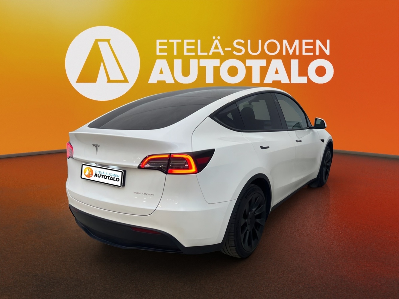 Tesla Model Y vaihtoauto