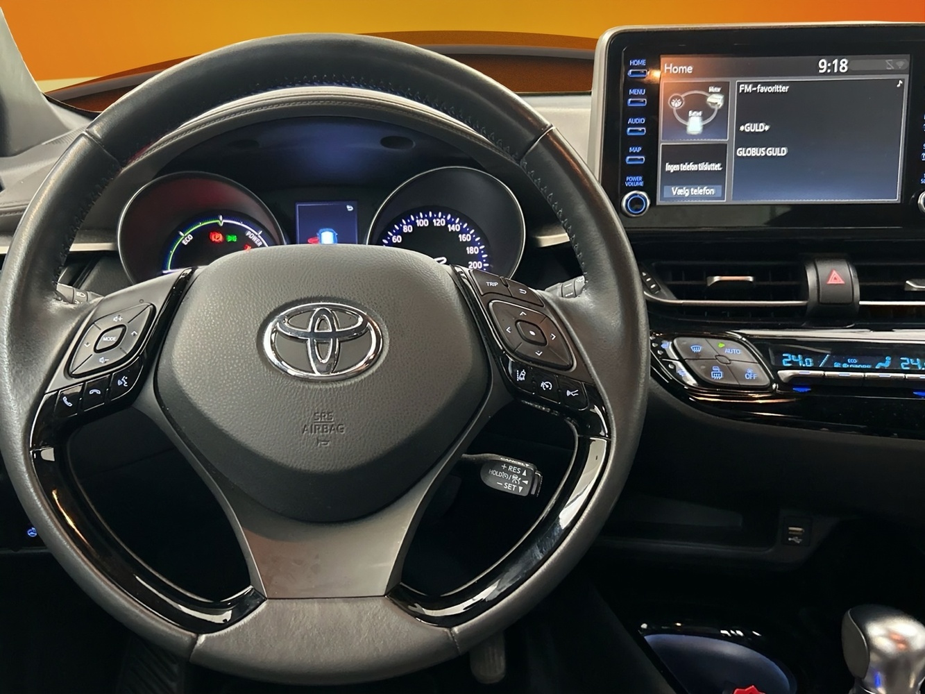 Toyota C-HR vaihtoauto