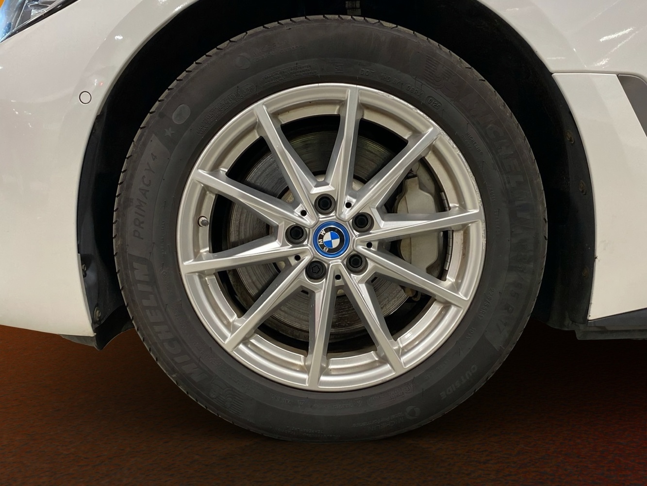 BMW i4 vaihtoauto