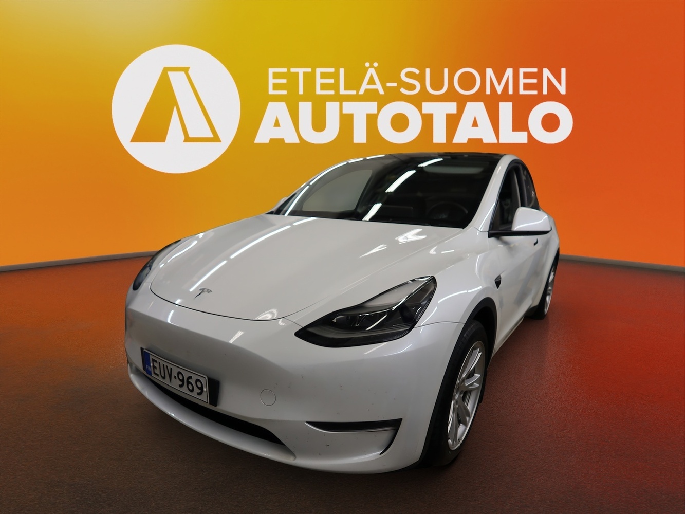Tesla Model Y vaihtoauto
