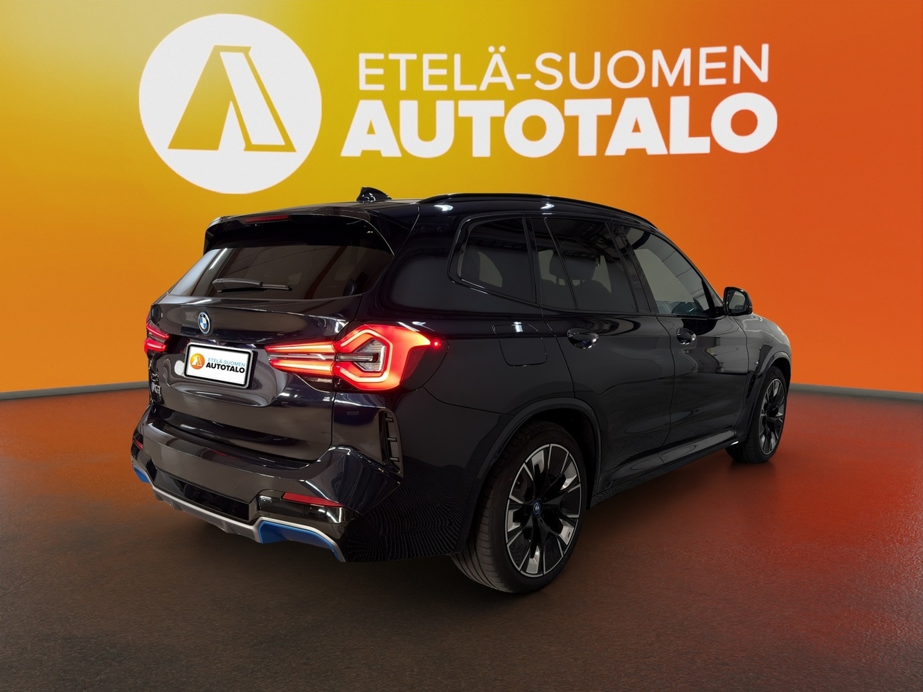 BMW iX3 vaihtoauto
