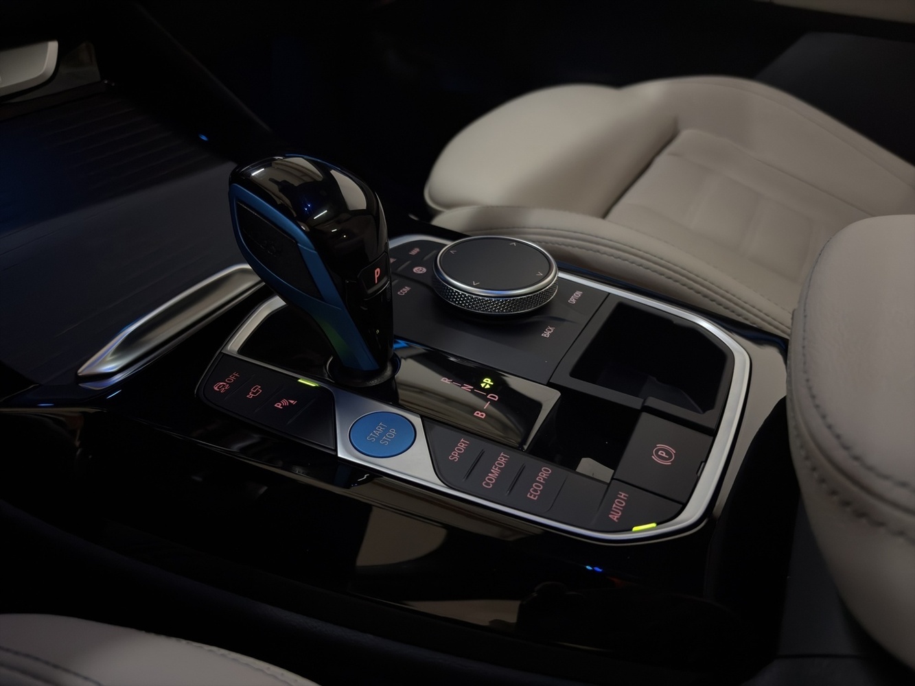BMW iX3 vaihtoauto