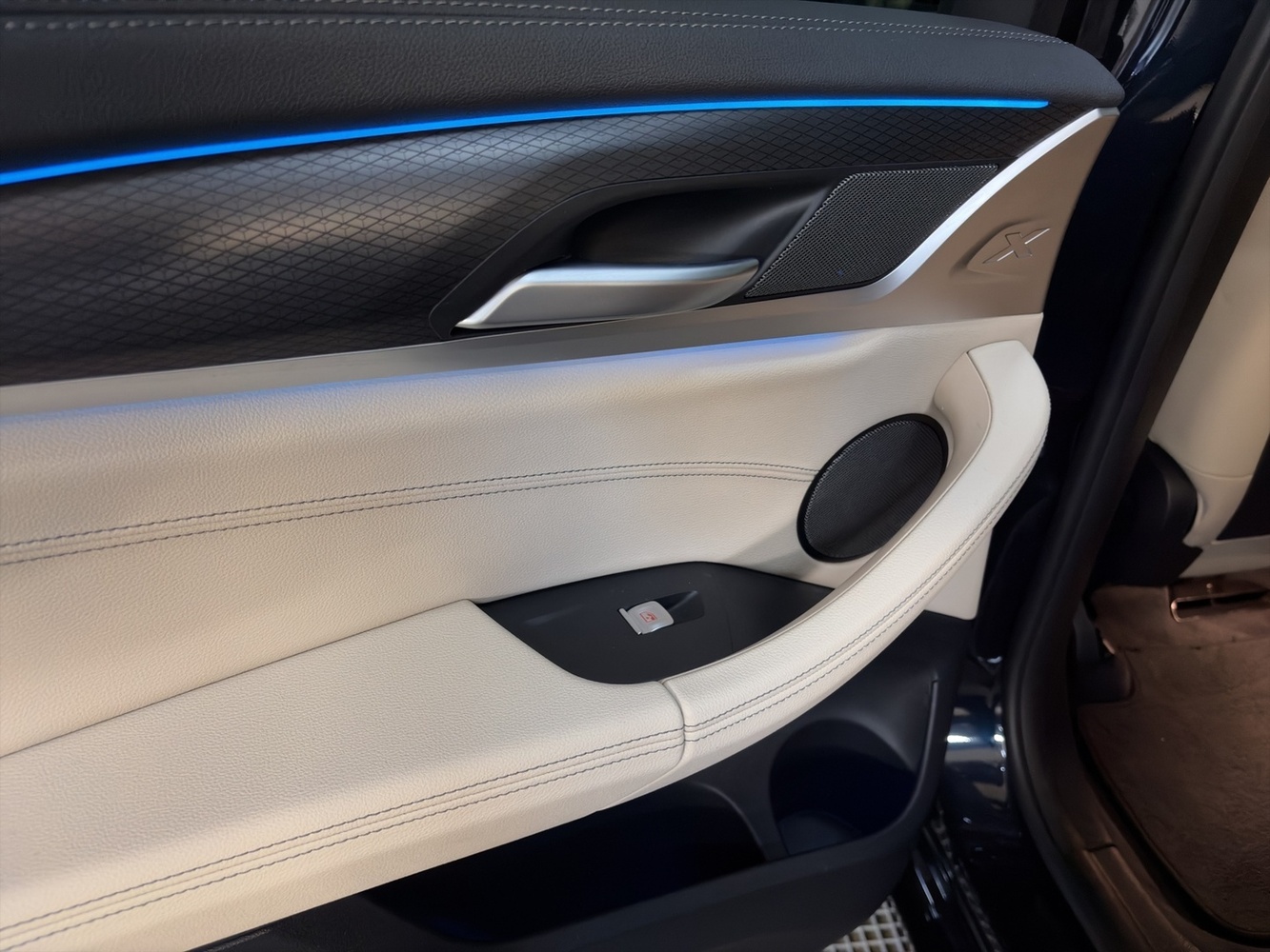 BMW iX3 vaihtoauto