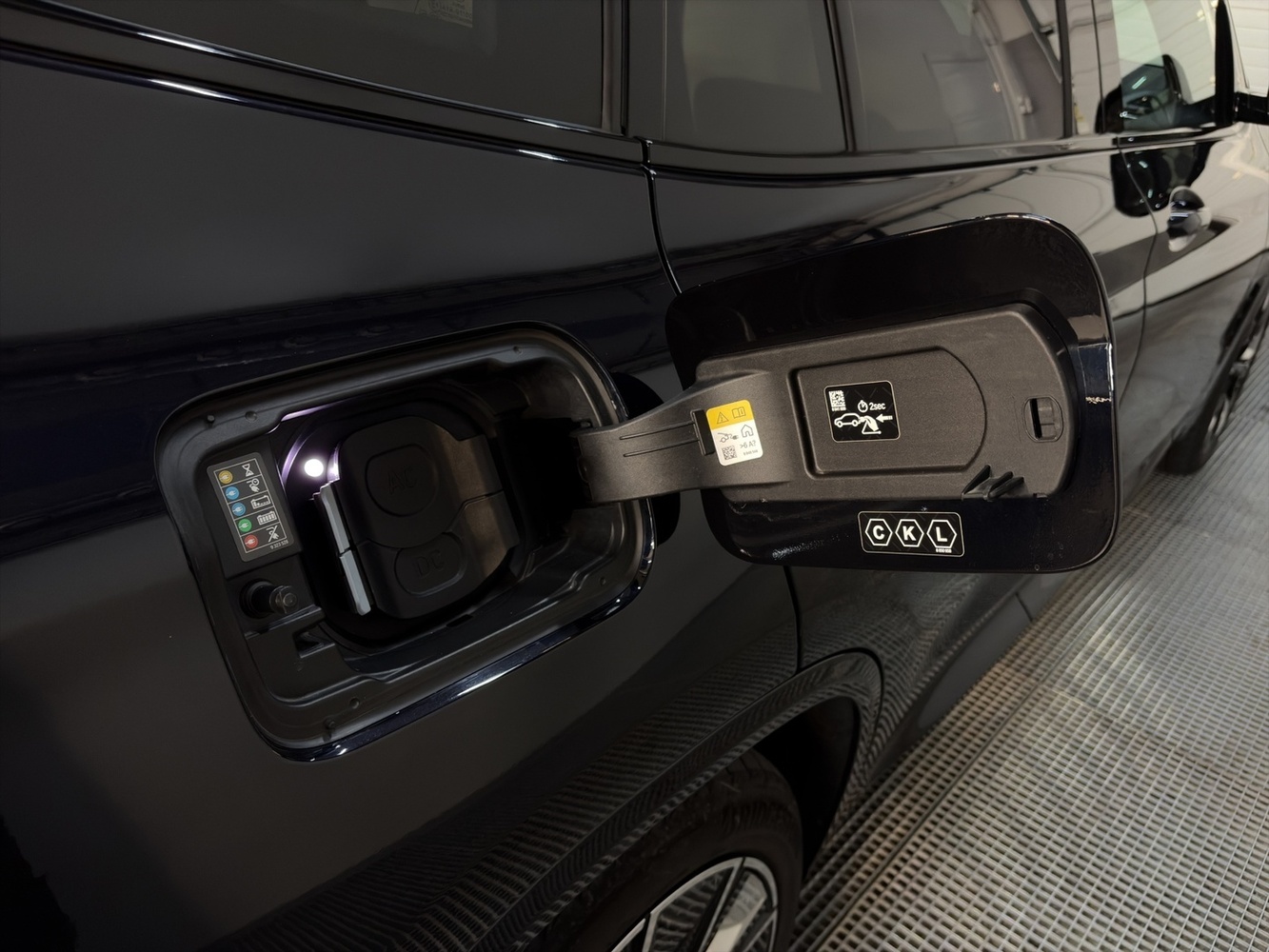 BMW iX3 vaihtoauto