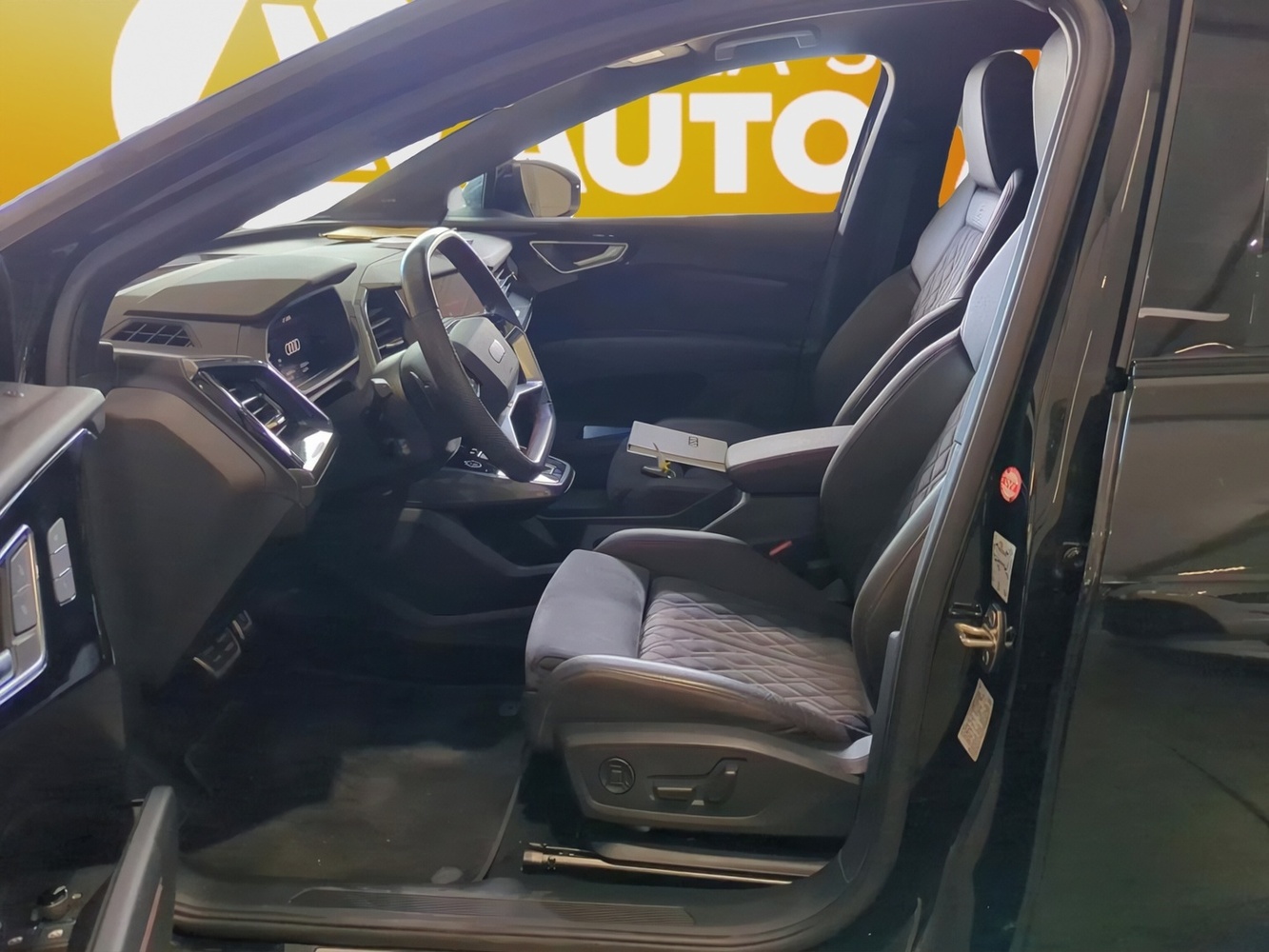 Audi Q4 e-tron vaihtoauto
