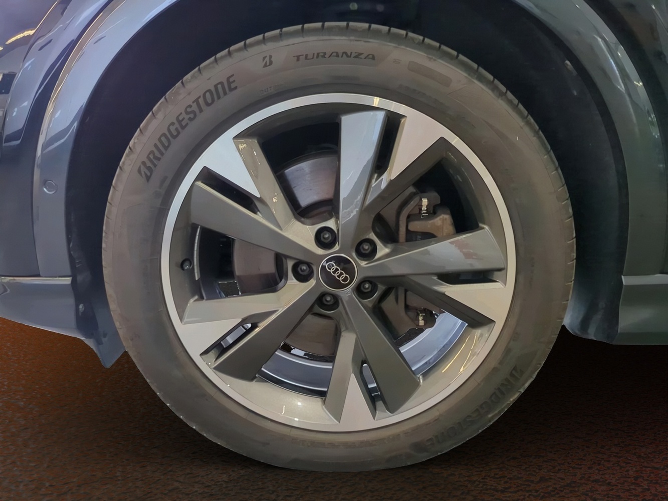 Audi Q4 e-tron vaihtoauto