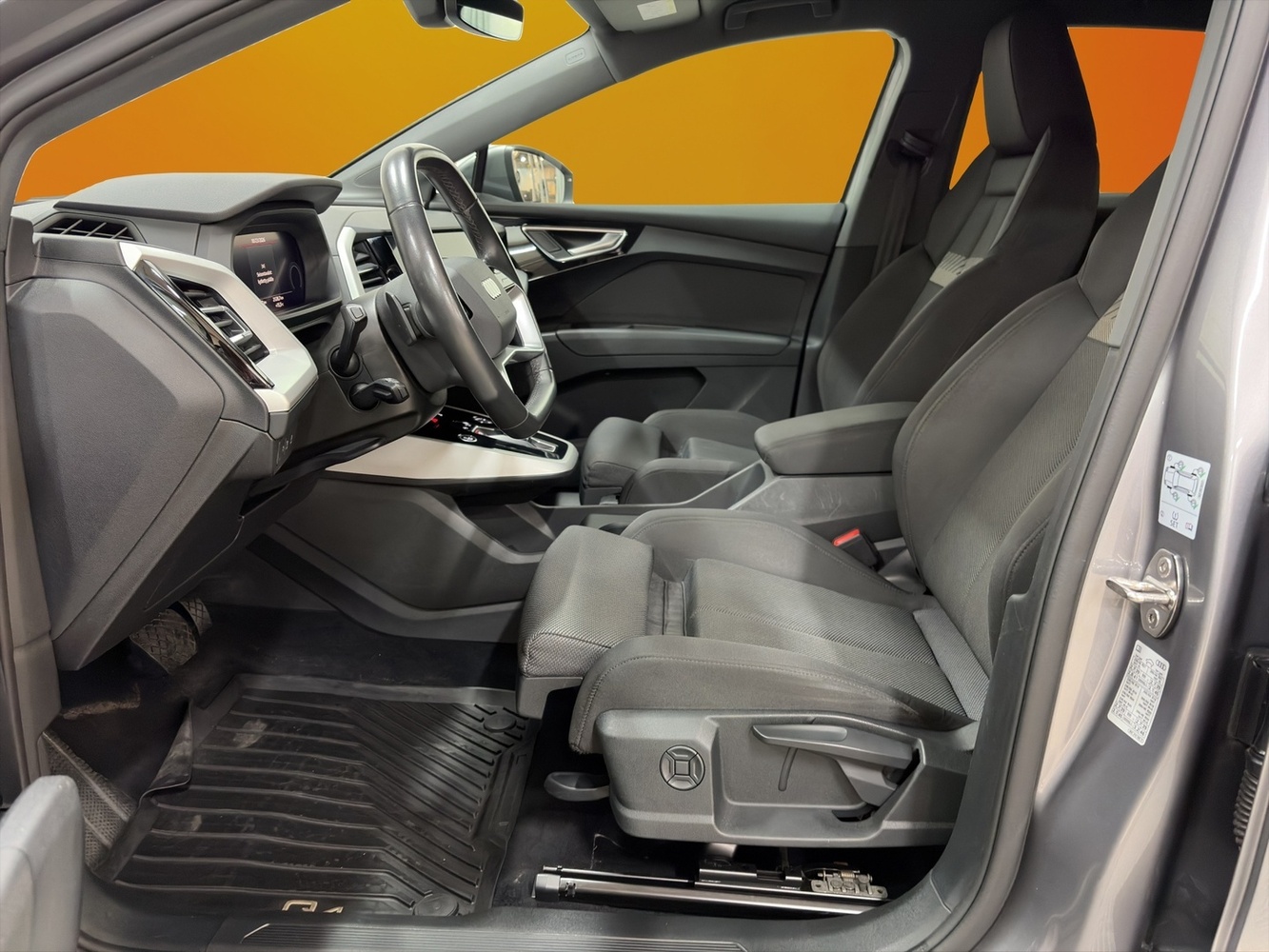 Audi Q4 e-tron vaihtoauto