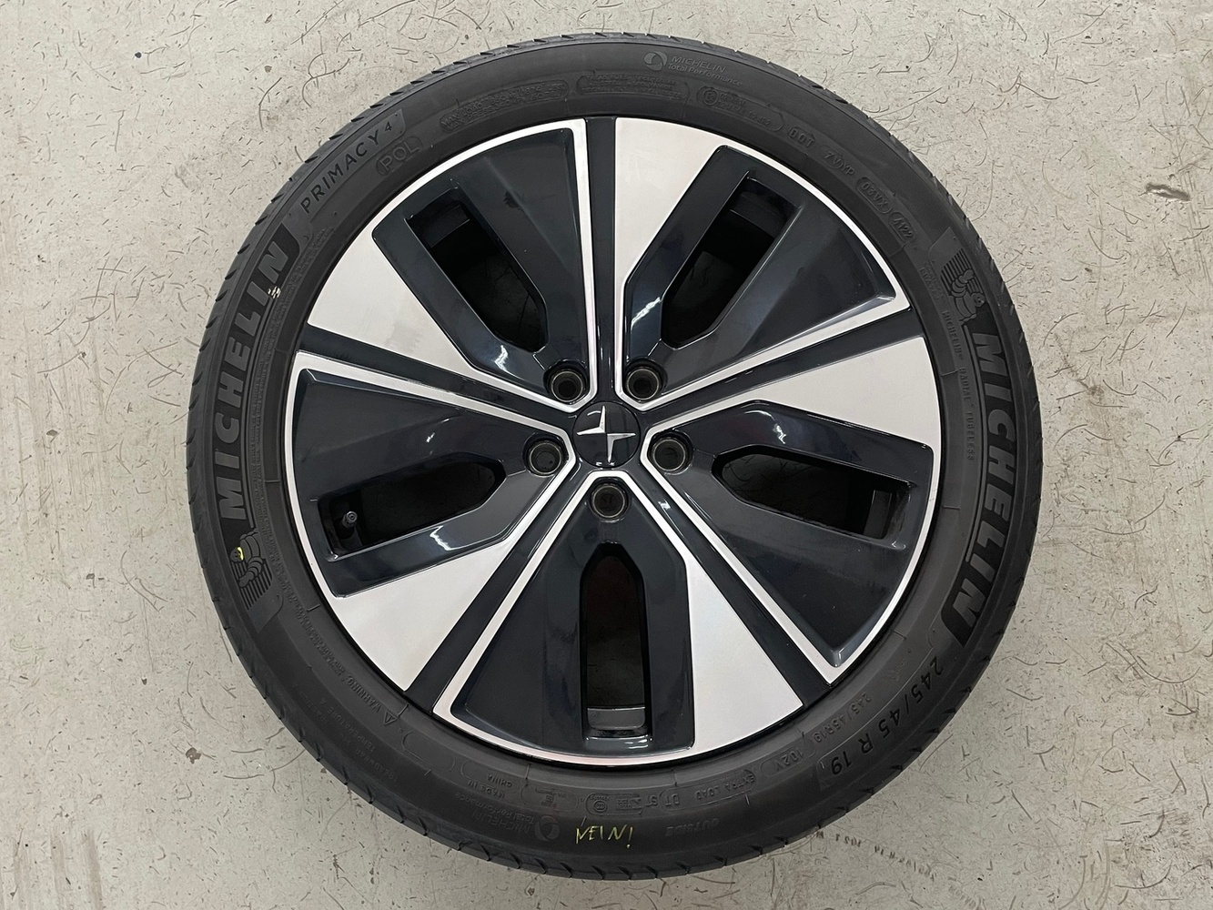 Polestar 2 vaihtoauto