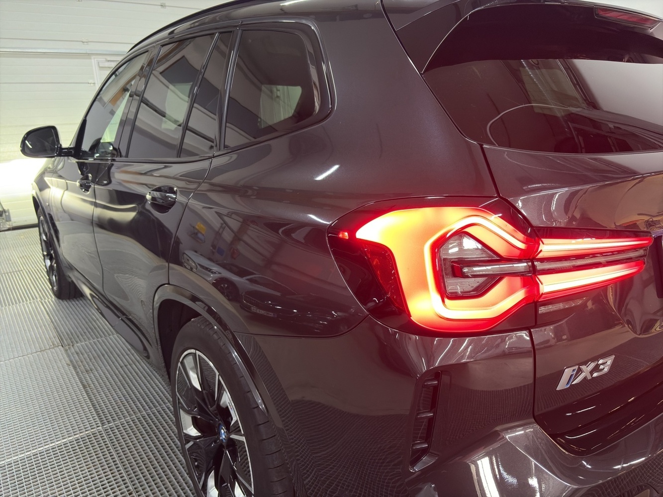 BMW iX3 vaihtoauto