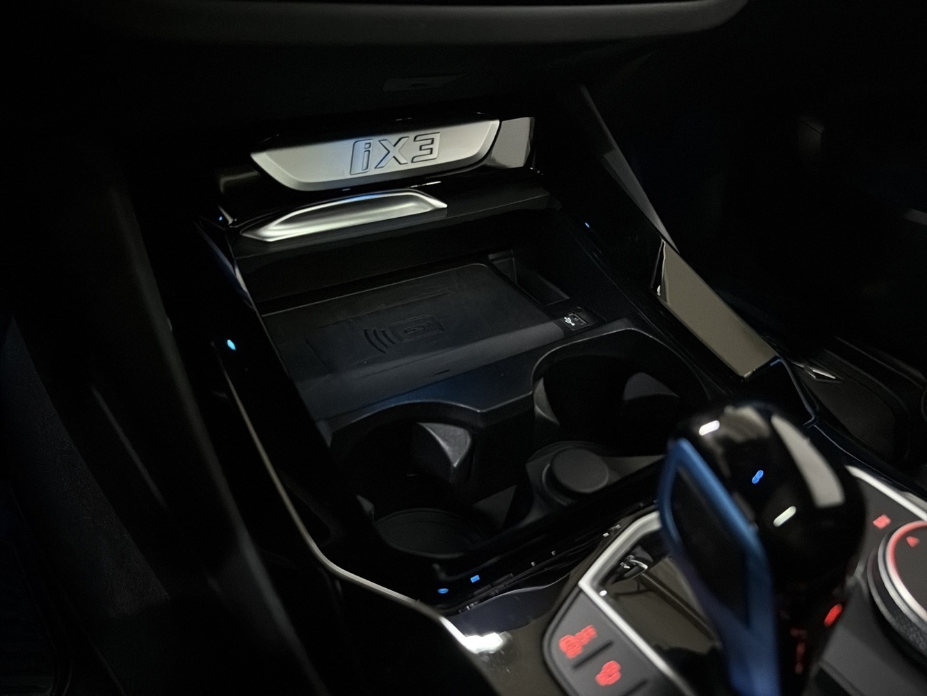 BMW iX3 vaihtoauto