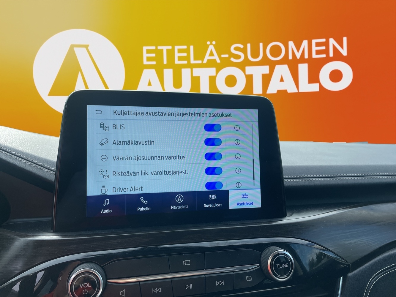 Ford Kuga vaihtoauto