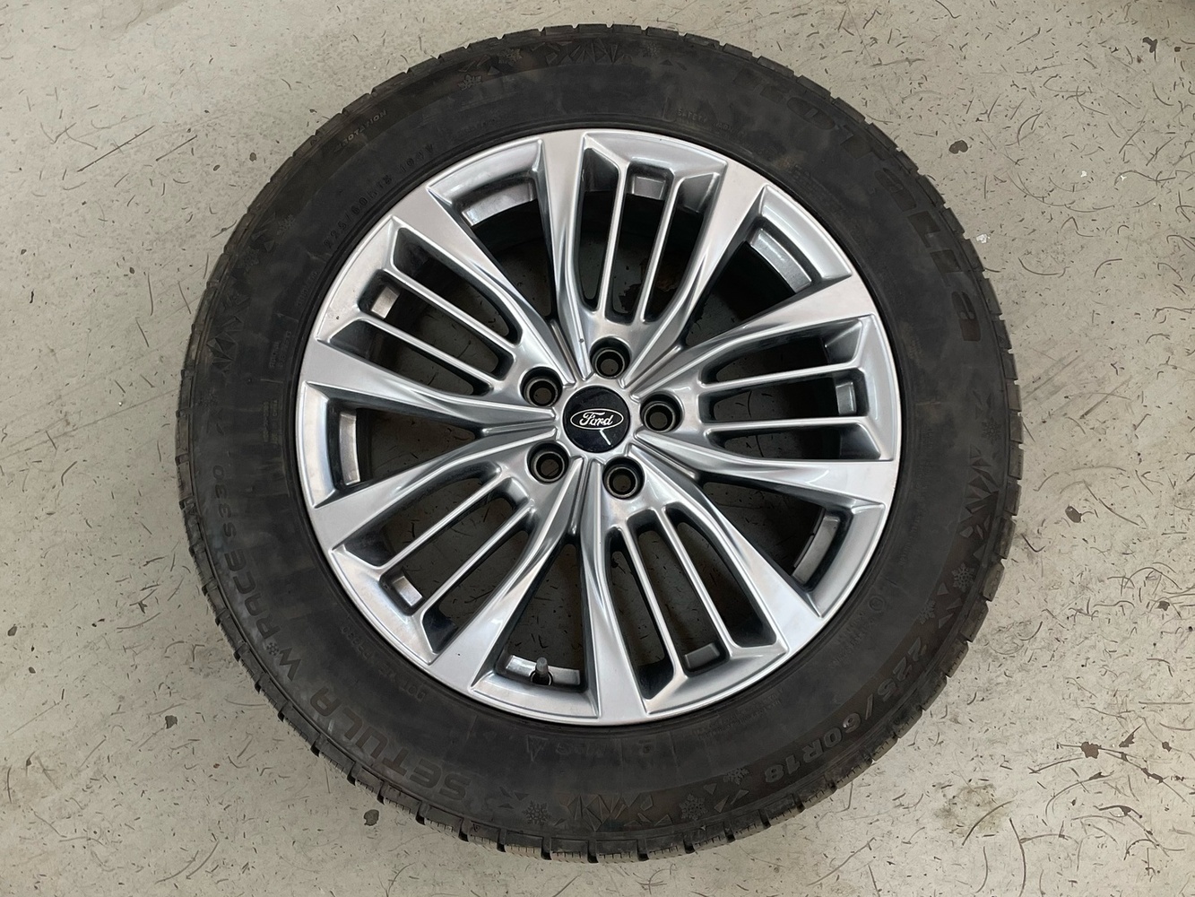 Ford Kuga vaihtoauto