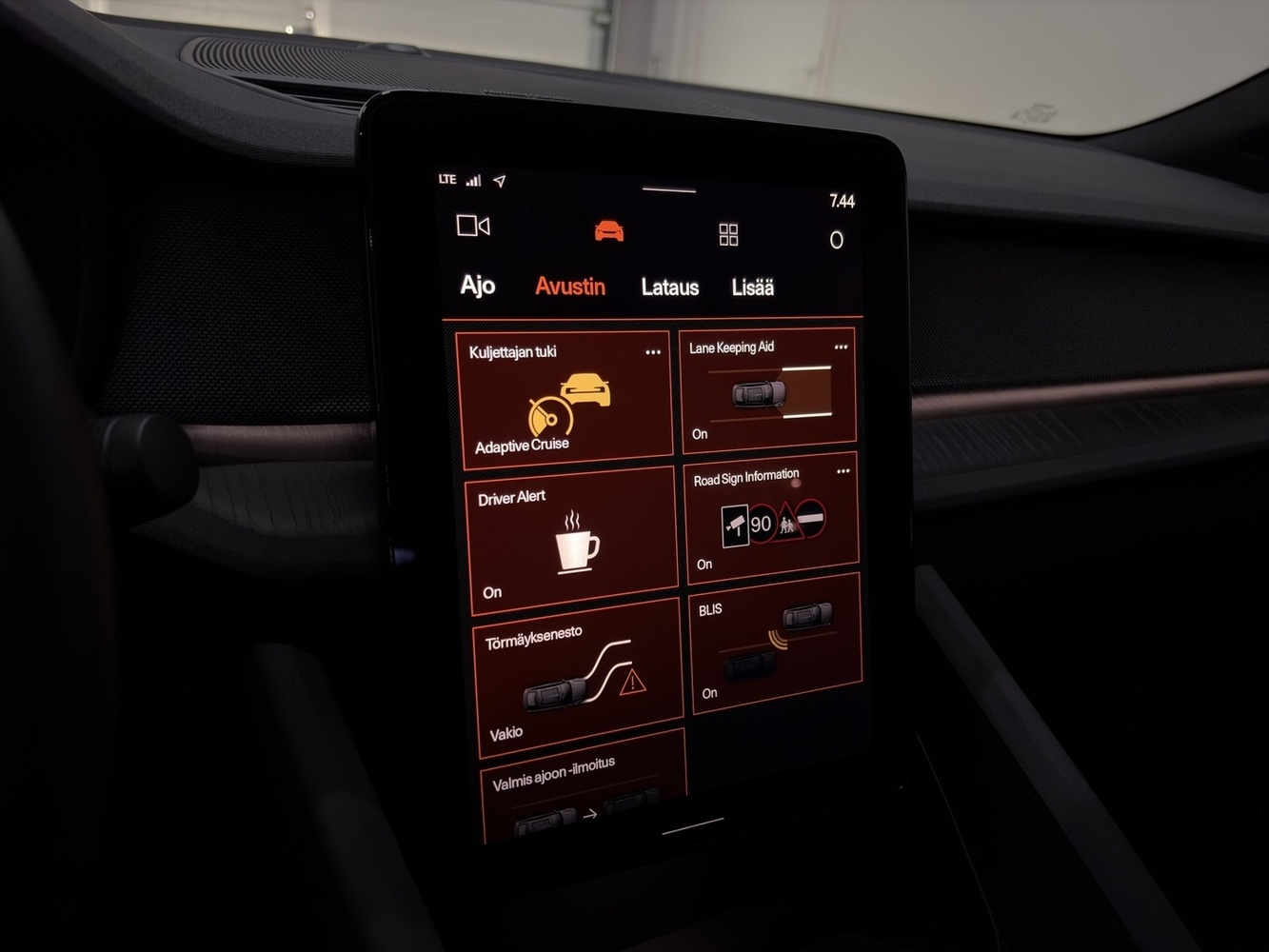 Polestar 2 vaihtoauto