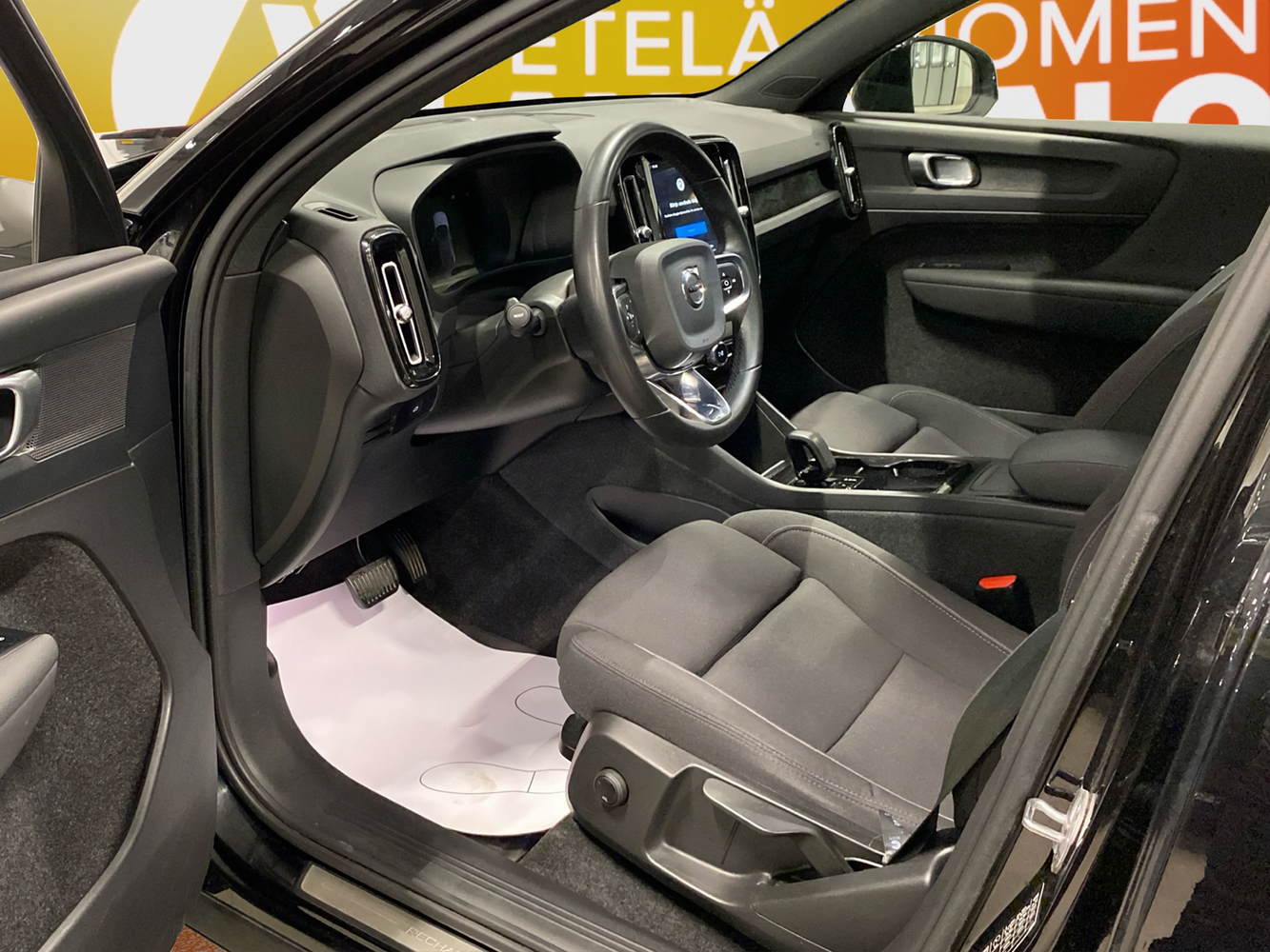 Volvo C40 vaihtoauto