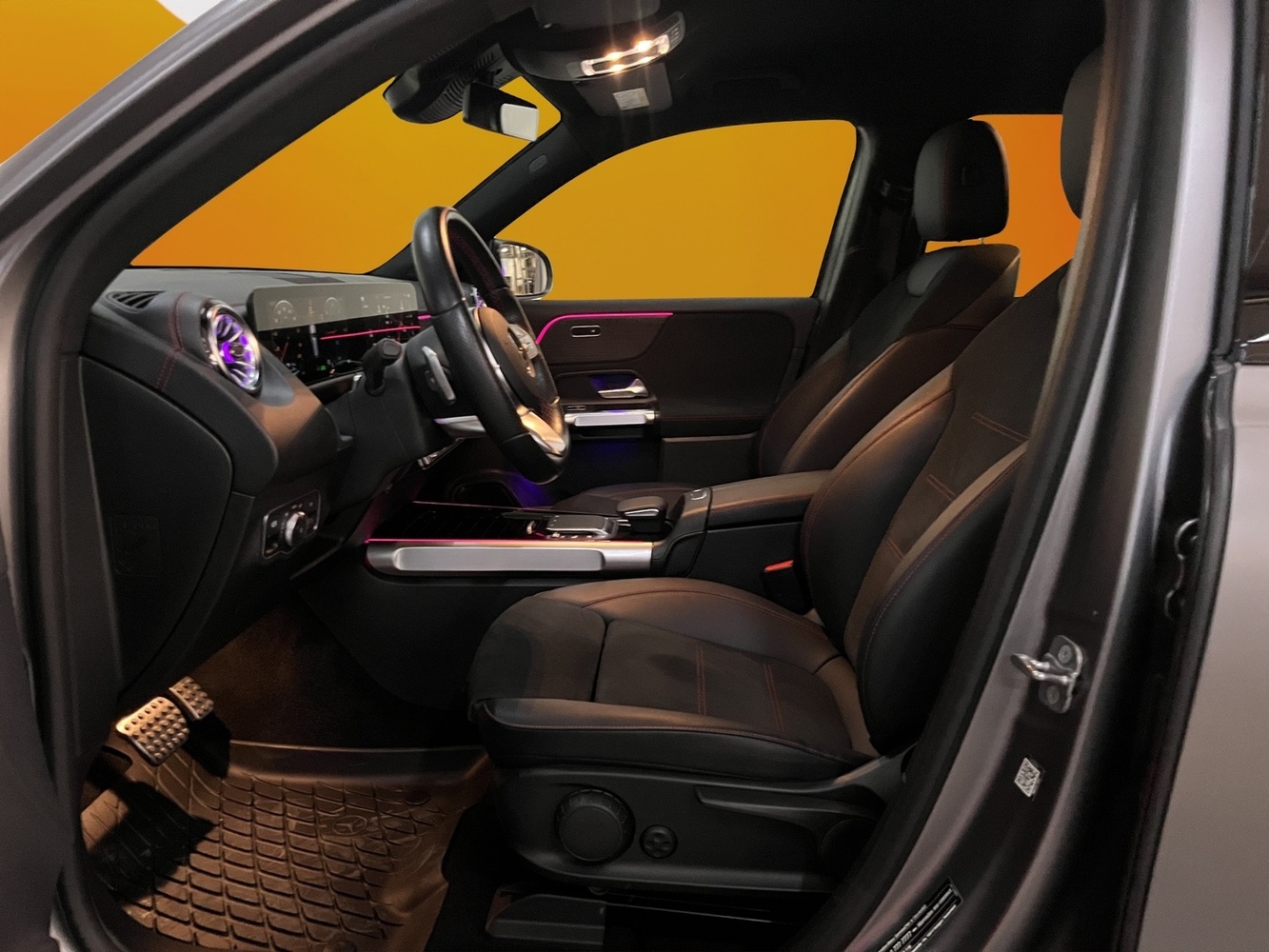Mercedes-Benz EQB vaihtoauto