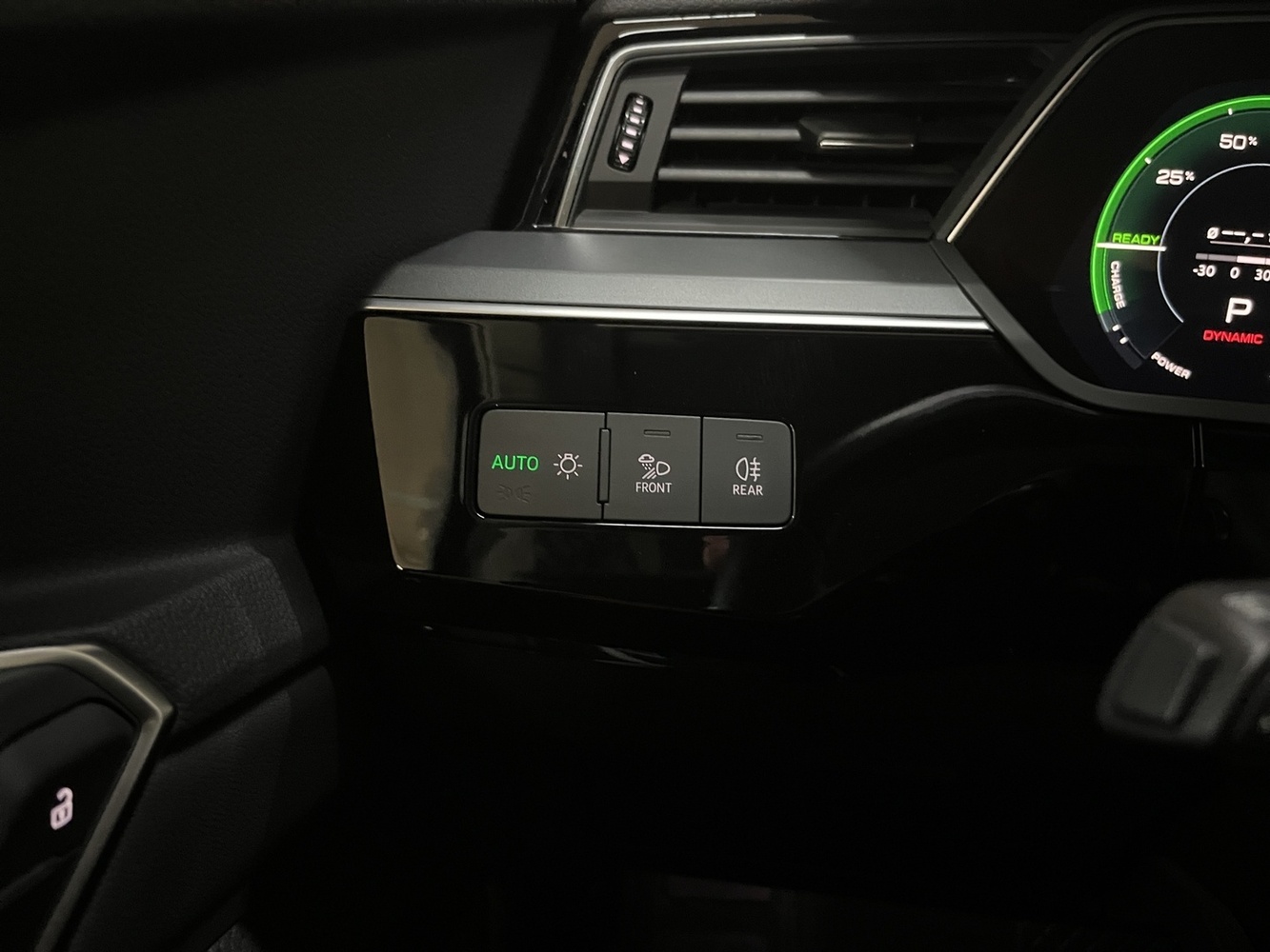 Audi Q8 e-tron vaihtoauto
