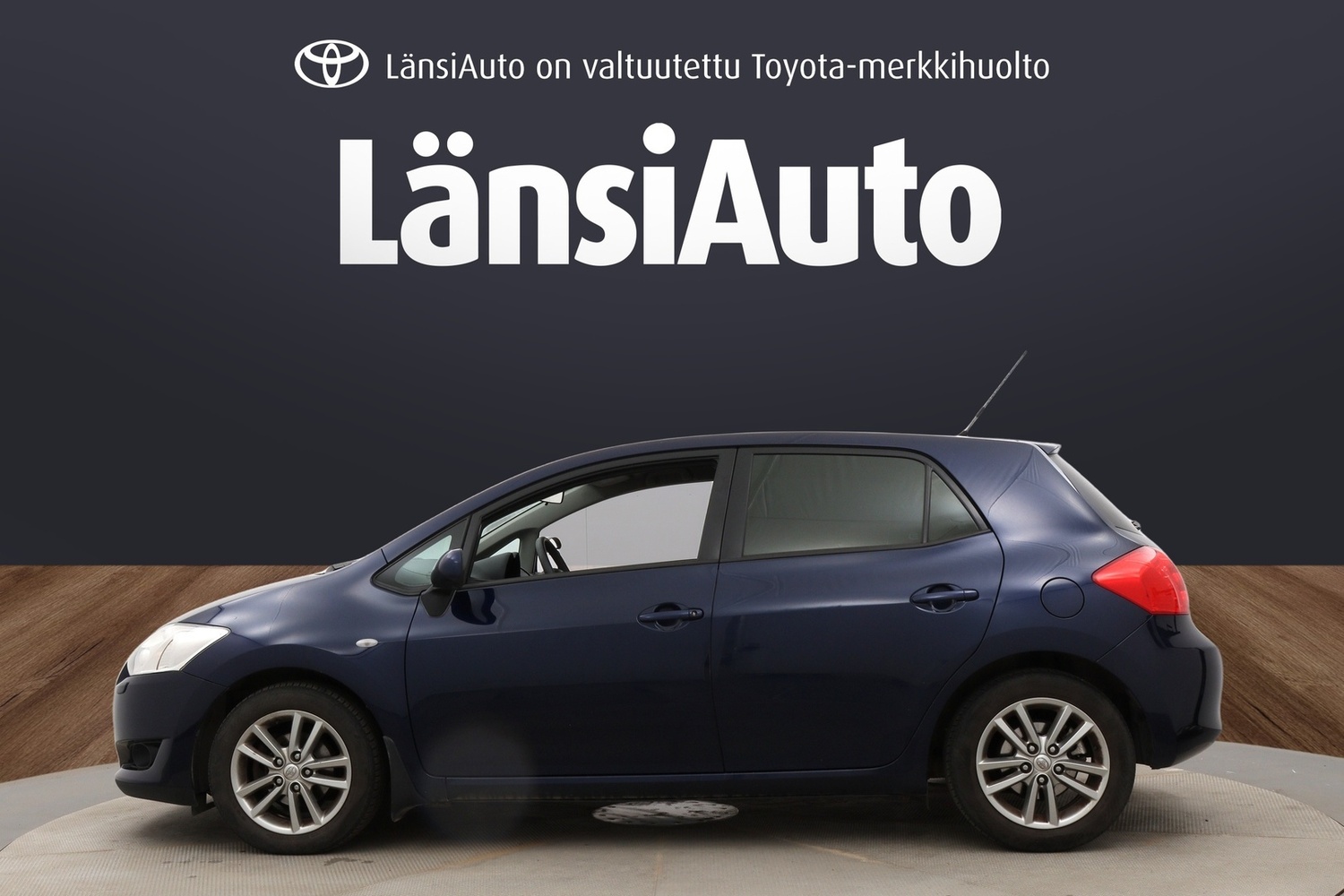 Toyota Auris vaihtoauto