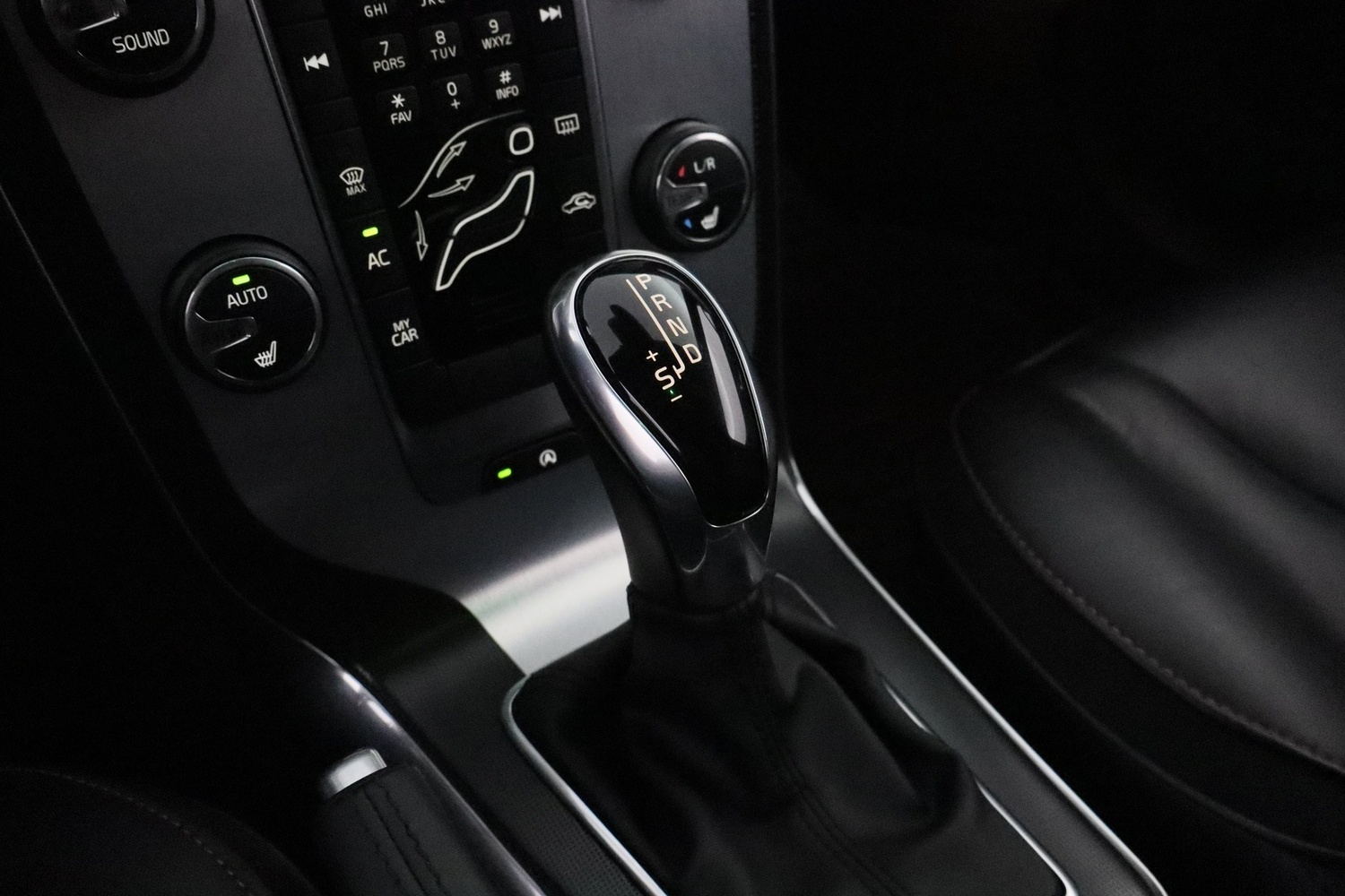 Volvo V40 vaihtoauto