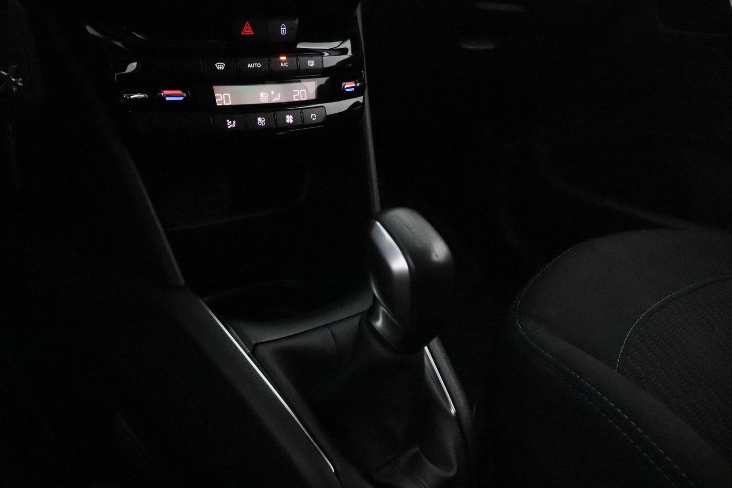 Peugeot 208 vaihtoauto