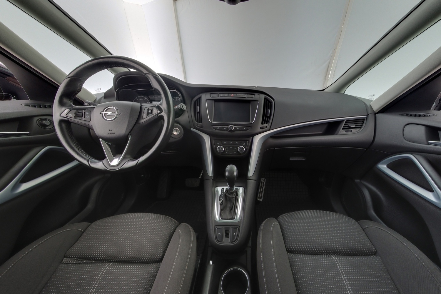 Opel Zafira vaihtoauto