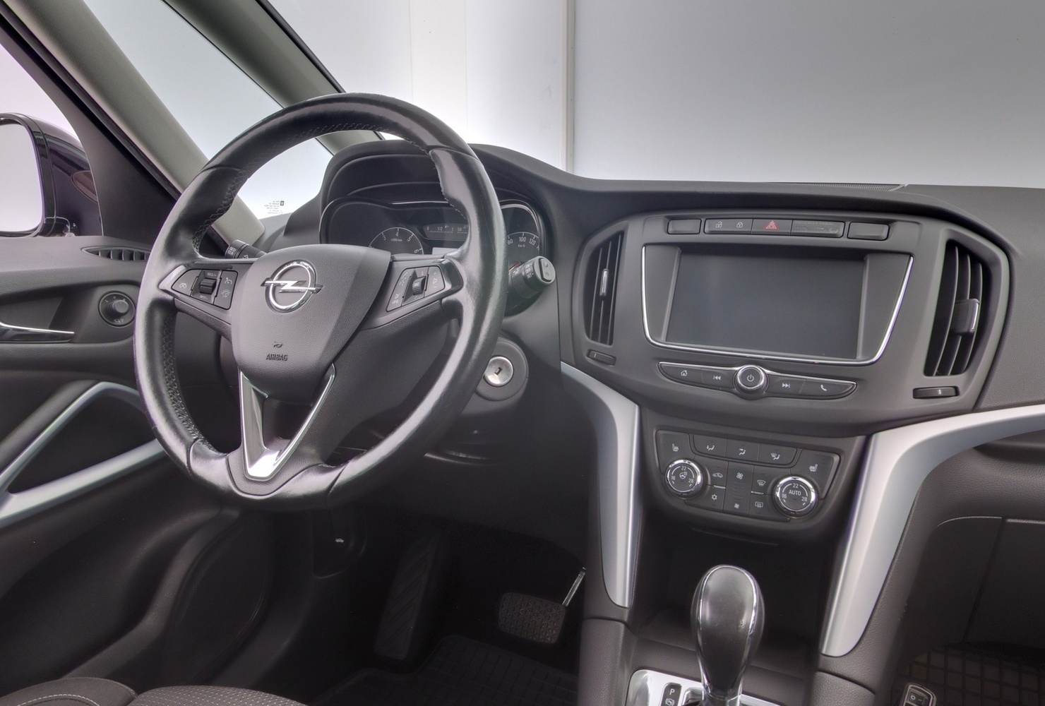Opel Zafira vaihtoauto