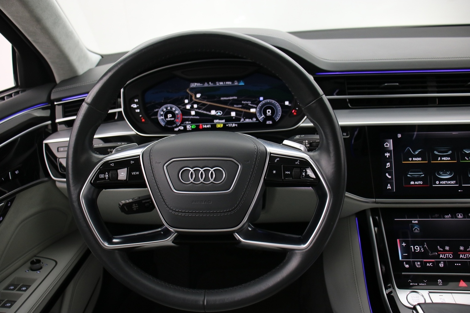 Audi A8 vaihtoauto